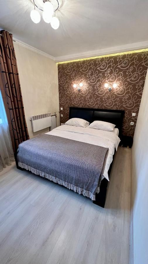 דנייפרופטרובסק Apartment On Nauki Avenue 102 מראה חיצוני תמונה
